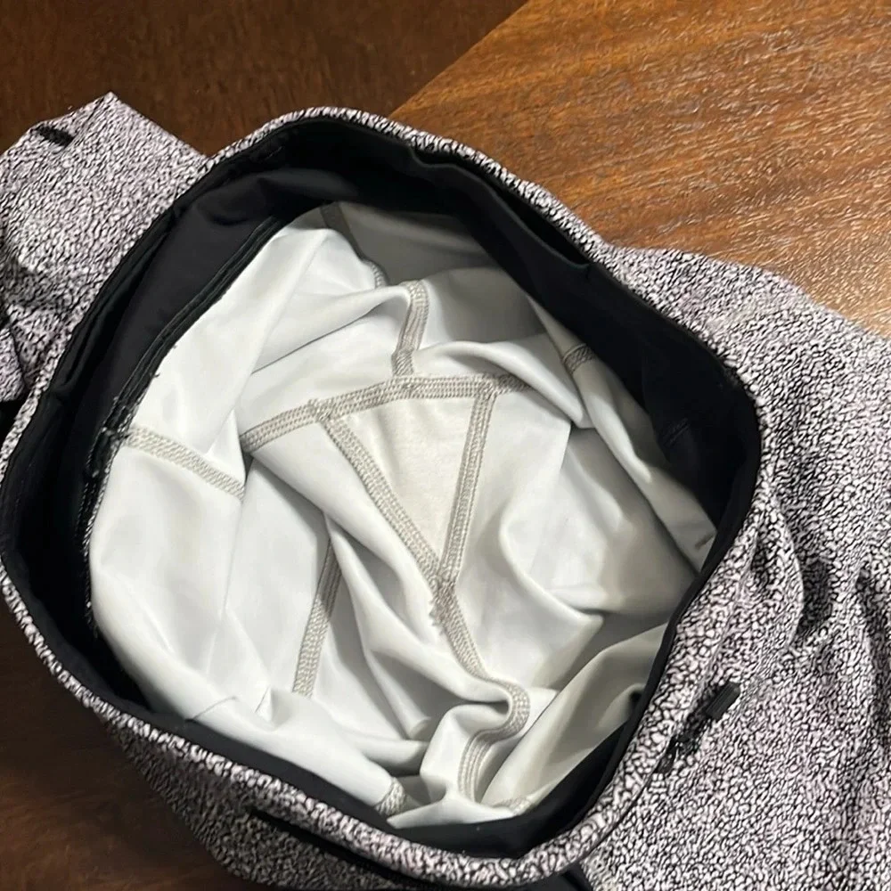 Lululemon Pace Rival Crop (22